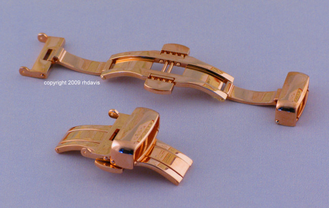 Premium deployant clasps in stainless steel and gold